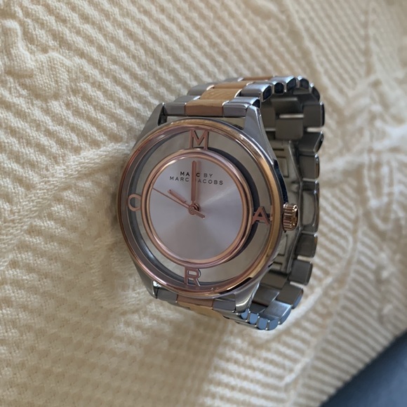 Marc Jacobs floating dial watch - Picture 5 of 8